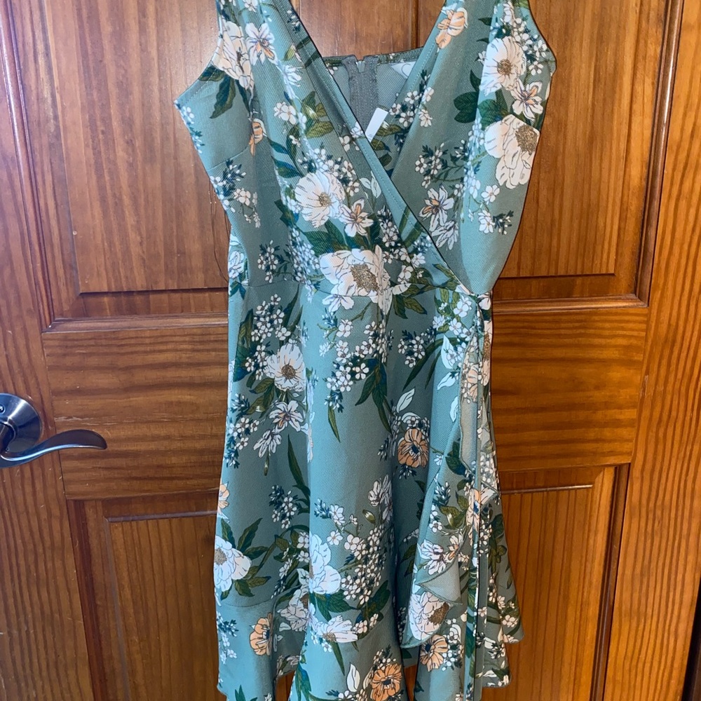 Wrap dress in sea foam green 😍